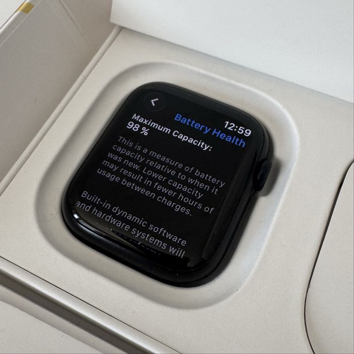 Apple Watch Series 9 45mm Midnight Al Midnight SB M/L GPS