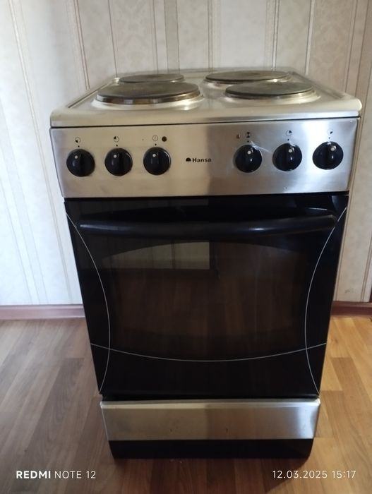 Продам электроплиту Ханса , производство Польша