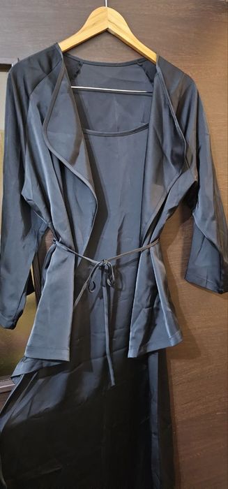 Платье чёрное шелковое