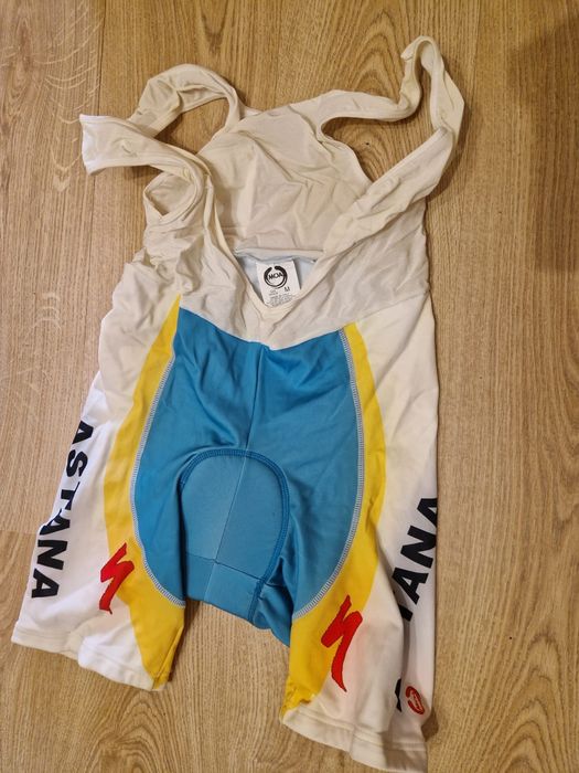 Велоформа команды ASTANA