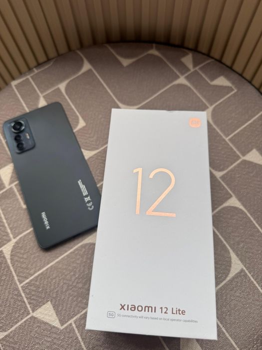 Телефон Xiaomi 12 lite