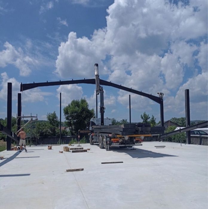 Vand hala metalică am pe stoc 7x30x4 o dau  urgent