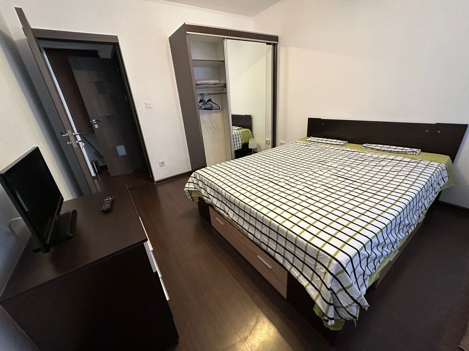Inchiriez apartament 2 camere,Bd.Constructorilor.
