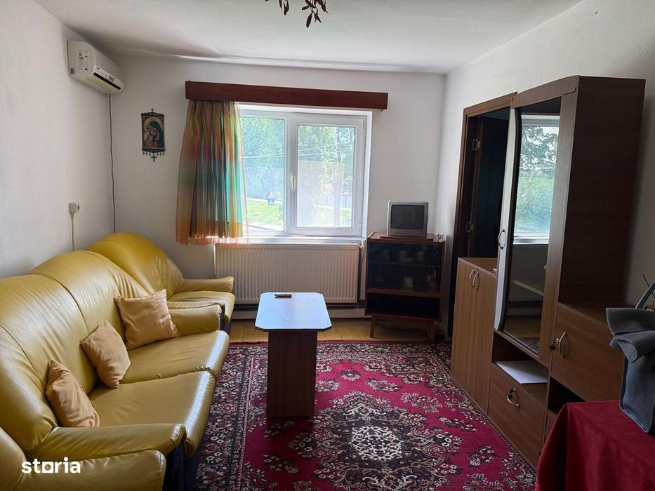 Vanzare apartament 4 camere, modificat, Targoviste, micro 9, et.1