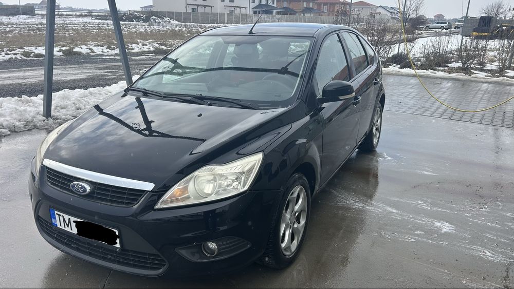 Ford Focus 2, an 2010, 1.6 benzina, 100 CP, dublu climatronic