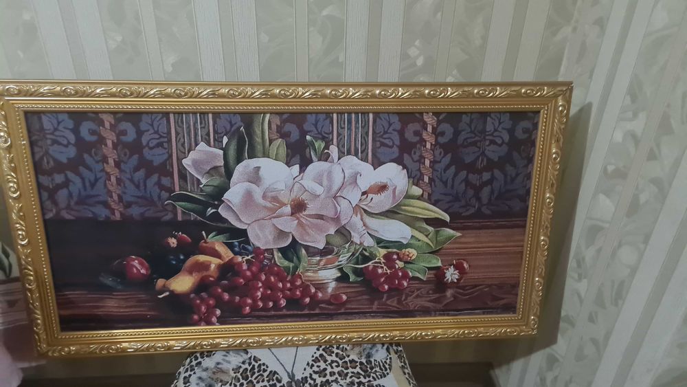 Картина гобеновая вышивка в красивой раме