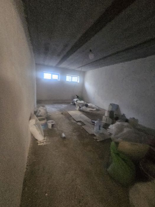 Сдаётся нежилое помещение в цокольном этаже