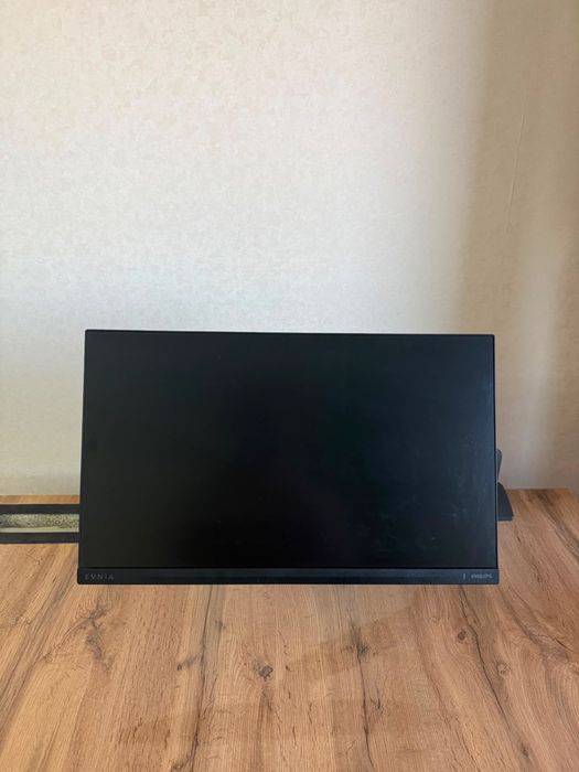 Монитор 180 гц - Philips Evnia 3000.