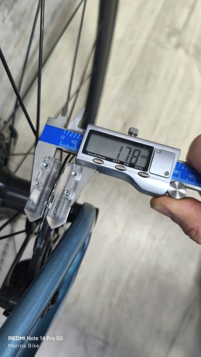 Карбонов шосеен велосипед Giant TCR Pro 1 105 Di2 DT Swiss R470 | M