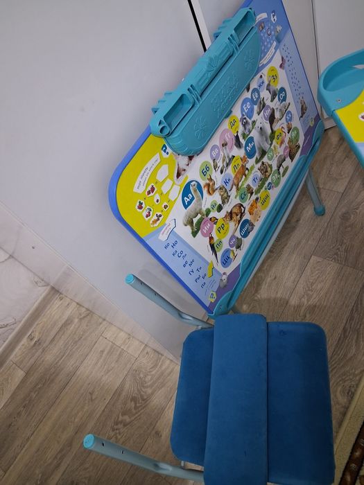 Детский парта  стол стулья