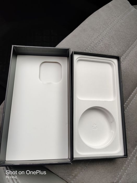 Cutie originala iPhone 13pro Sierra blue
