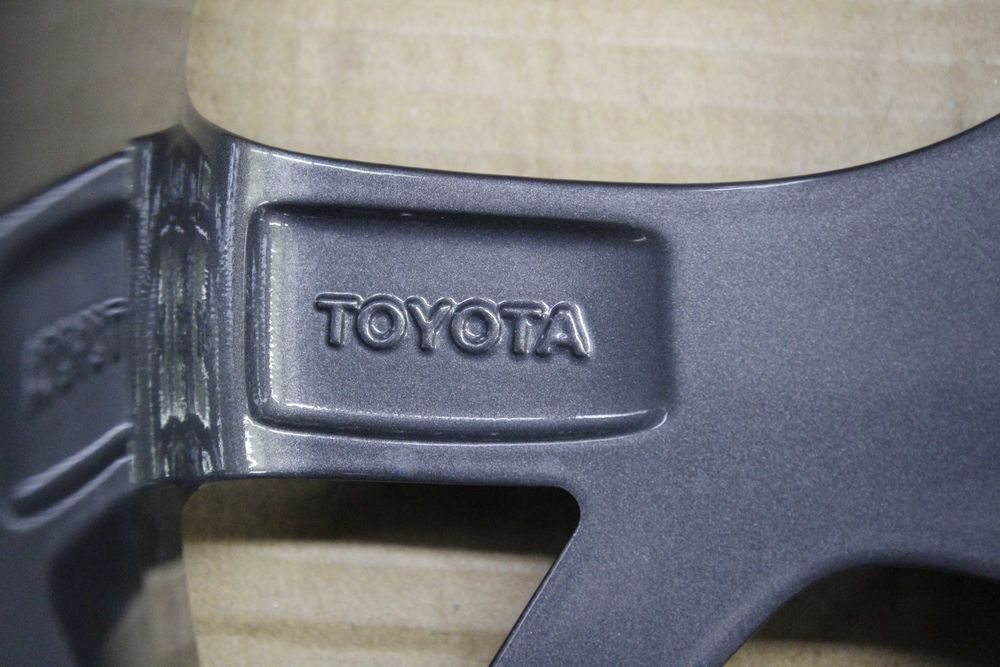 Нови оригинални джанти 17" Toyota RAV4, Corolla, Auris, Avensis