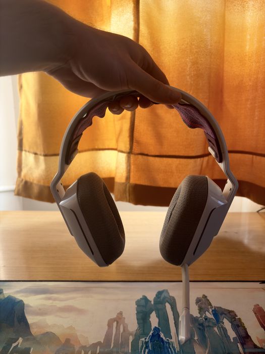 Casti gaming logitech g733