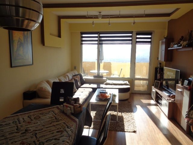 Продава се Тристаен апартамент в Габрово, Трендафил 2 - 78 кв.м за 556 €/кв.м - Снимка #2