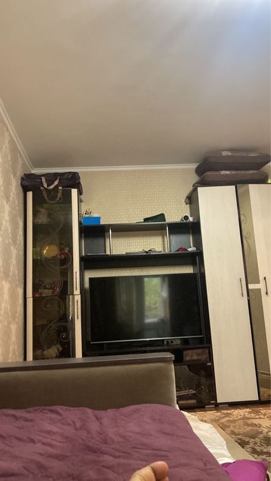 Продам витрину для гостинной