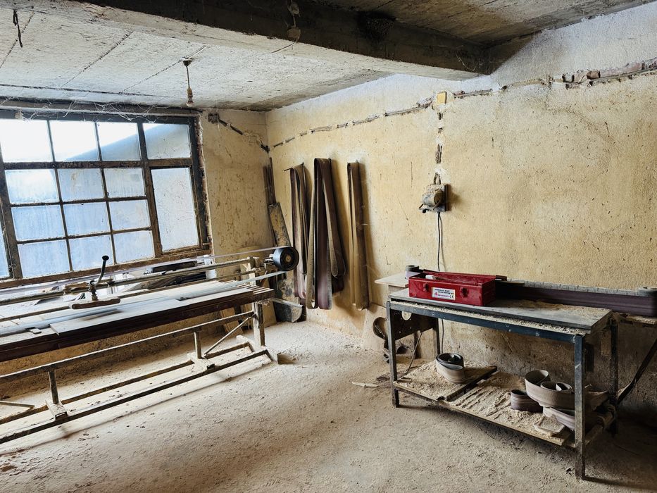 Дава се под наем Склад в с. Скутаре, Област Пловдив - 850 кв.м за 408 € - Снимка #5