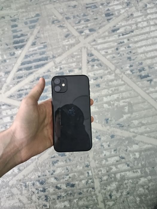 Продам iPhone 11
