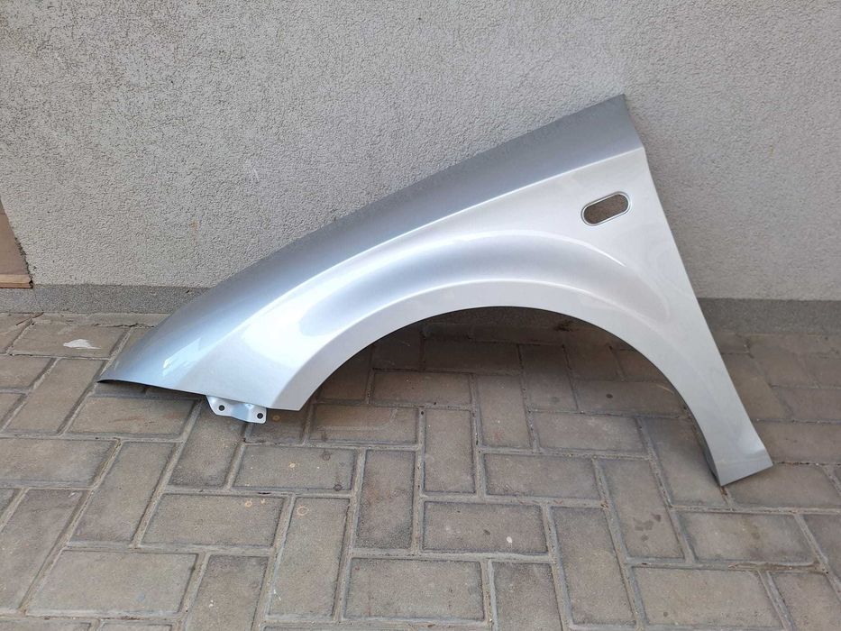 Aripa Fata Stanga Seat Leon An 2005-2012 Vopsita Gri