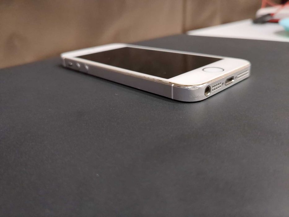 iPhone 5s (Model A1457)