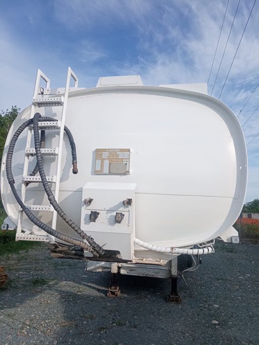 Vand cisterna aluminiu