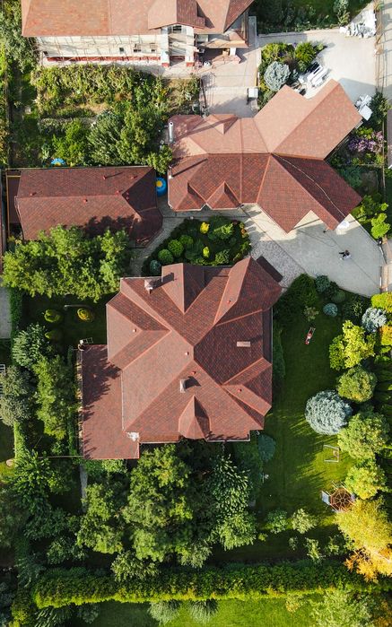 Ремонт крыши 
— Монтаж и ремон