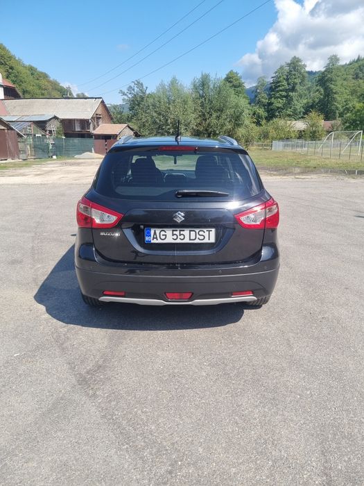 Suzuki       SX4