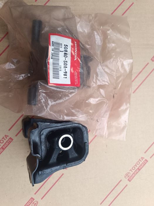 Подушка двигателя Honda