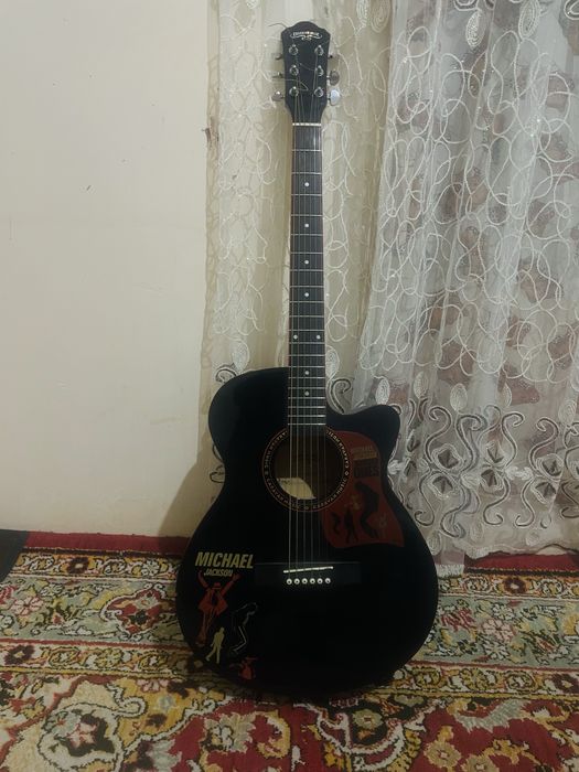 Gitara holati yaxshi sotiladi