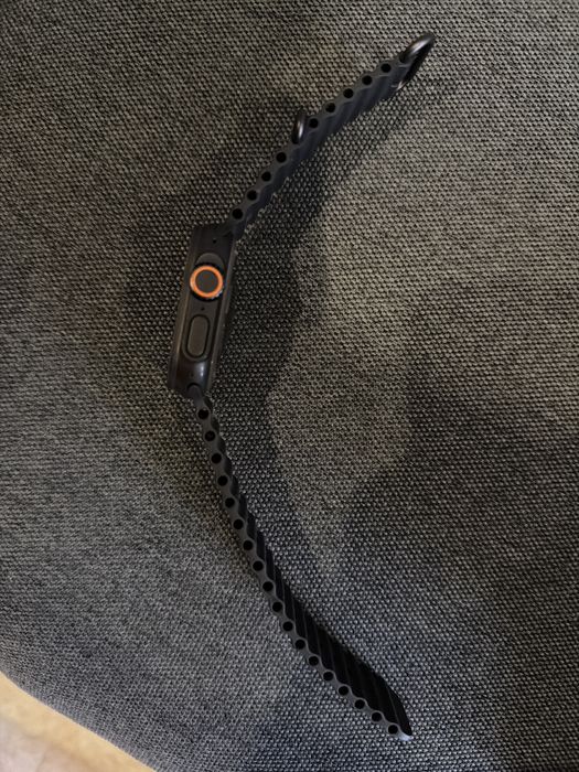 Apple watch ultra 2 black 49mm + карбонена каишка
