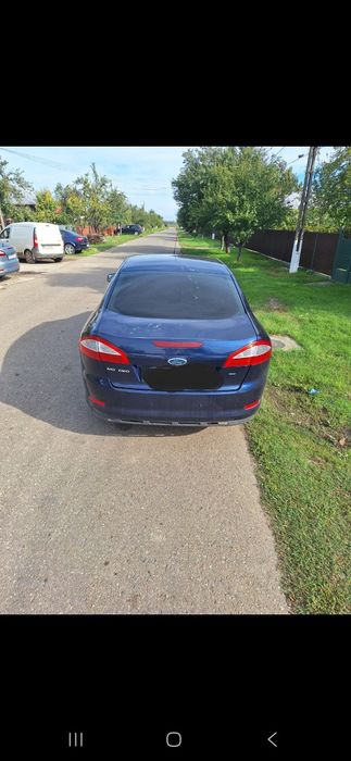 Vând Ford Mondeo