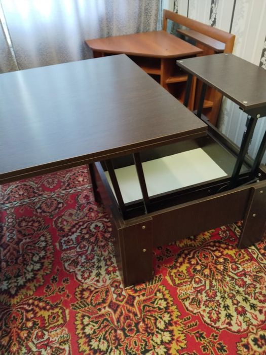 Журнальный столик