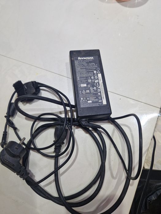 Продам блок питания к ноутбука