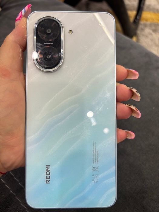 Продавам Redmi a5