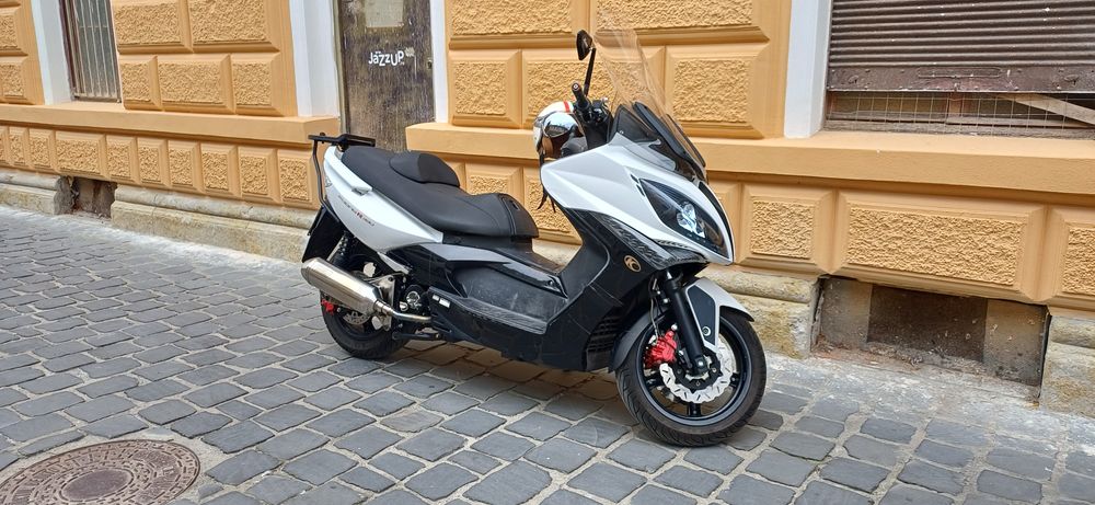 Maxiscuter Kymco Xciting 300R / adus recent