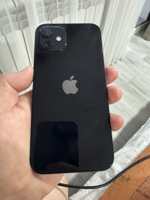 Iphone 12 с документами