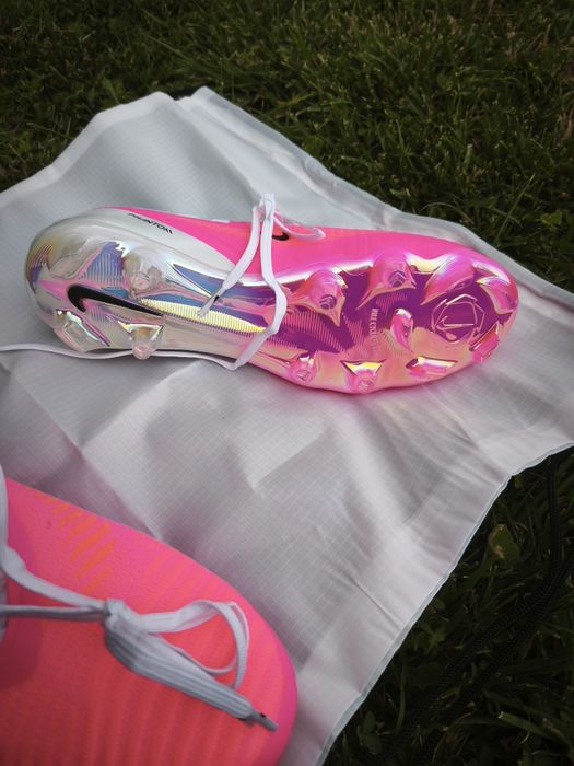 Футболни обувки Nike phantom