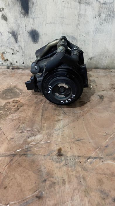 Компрессор кондиционера Mercedes двигатель 104