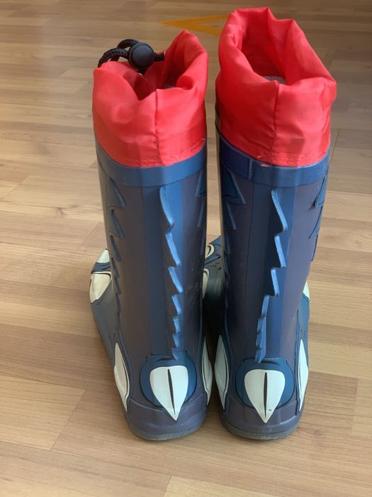 Детски ботуши размер 34