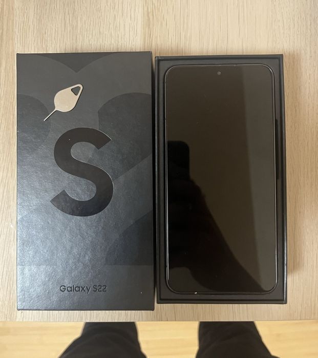 Samsung Galaxy S 22 5g, black, impecabil 10/10, ca nou.