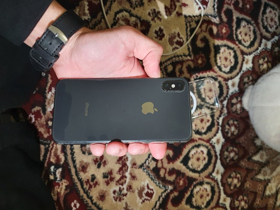Iphone X sotiladi
