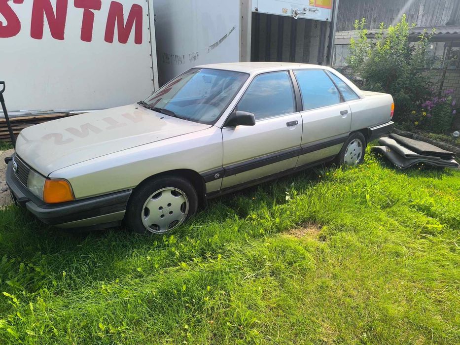 Продам ауди 100 с3 2,3 на разбор
