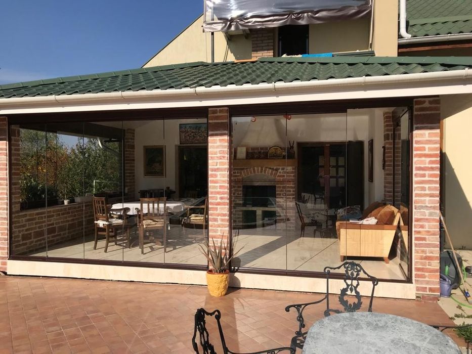 Inchidere cu sticla pliabila pentru balcon, foisor sau terasa