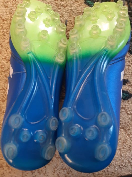 Оригинальные бутсы