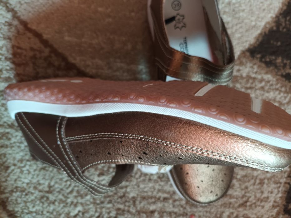 Дамски обувки от естествена кожа