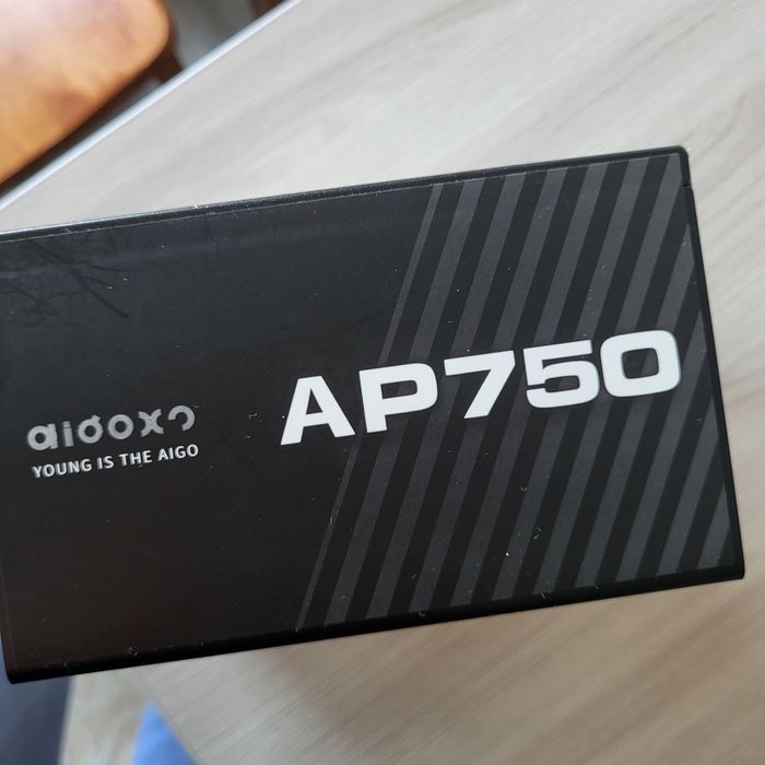 Блок питания Aigo AP750