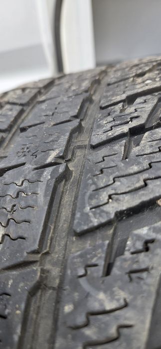 Vand roti complete originale pentru BMW X3,X5 si X6  255/55/18  Nokian iarna