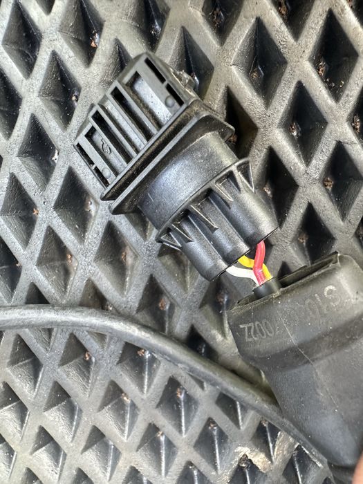 Датчик коленвала Siemens на  BMW Е38 Е39