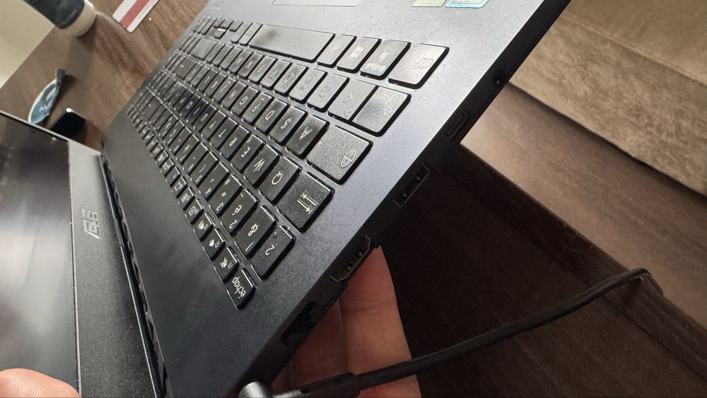 ASUS X571GT – i5-9300H | GTX 1650 | SSD 512 GB/ ECRAN 120hz