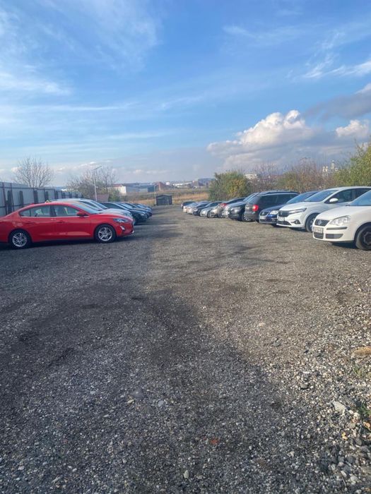 Inchiriez casa sau teren