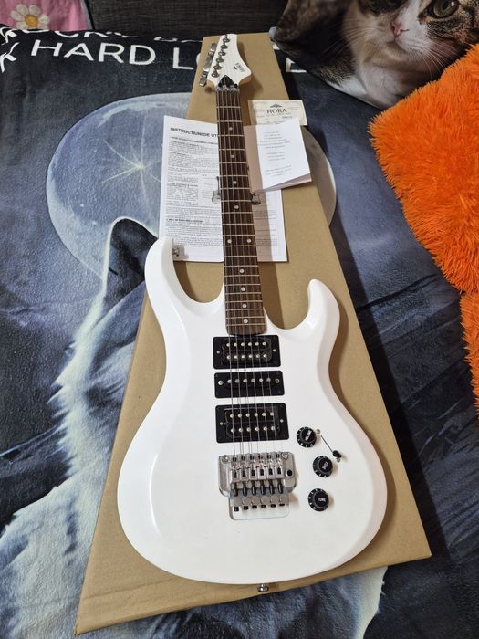 Chitara electrica Hora Reghin Iris Lux high gloss white 2026 ! Nou !